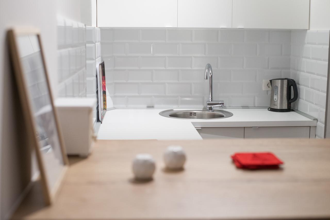 Bright & Stylish Studio Home, Superbly Located サラエヴォ エクステリア 写真